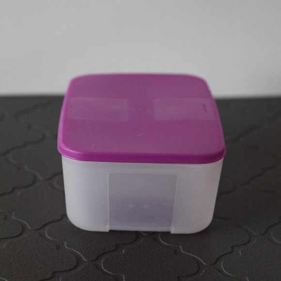 Tupperware Large and Medium Square Container Set - Picture 4 of 8